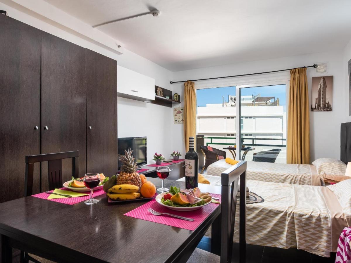 603 Studio Comodoro First Sea Line Arona  Ngoại thất bức ảnh